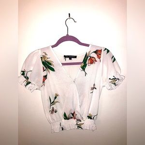 One💓Clothing Los Angeles: White Floral V-Neck Wrap Top